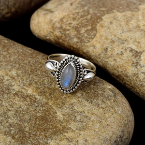 Anillo de piedra lunar de arcoíris de nueva moda, diseño único de Plata de Ley 925, el mejor regalo de Navidad, anillo apilable hecho a mano, joyería al por mayor - Product Image 3