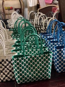 Bolsa de Plástico Vibrante en Colores de Moda - Product Image 6