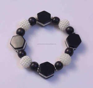 Collier en perles de résine artisanal romantique à la mode pour femmes, collier à pendentif tendance de l'Inde, modèle de bijoux - Product Image 2