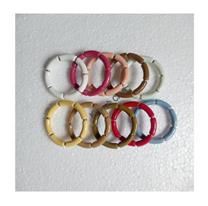 กำไลข้อมืออะคริลิกดีไซน์ทันสมัยทำด้วยมือมีหลายสีเลือกได้ตามต้องการเครื่องประดับแฟชั่นใหม่ล่าสุด - Product Image 1