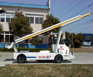 Cinta Transportadora Autopropulsada para Aeropuertos, Cargador GSE para Transporte Especial en Aviación - Product Image 2