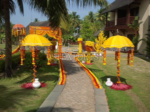 Décoration de mariage avec parapluie suspendu en fibre Parapluie traditionnel pour Mehndi Stage Parapluies de mariage indien Chattars Parsols - Product Image 2