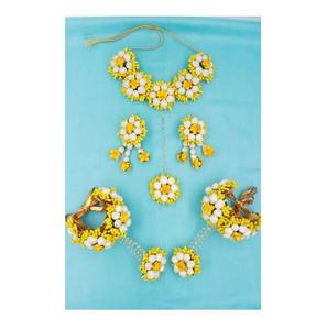 Handmade Pakistani Bridal Floral Jewelry Set Yellow Mehndi for Wedding and Haldi Includes Necklace Ring Earrings Tikka - Product Image 1