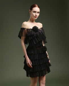 Vestido Negro de Tul con Volantes, Dulce para la Fiesta, Mini Vestido con Volantes en Capas y Detalles Florales en 3D que Capturan Todos los Ojos - Product Image 4