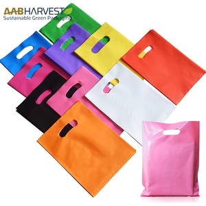Wholesale Strong Durable and Tear-Resistant Shopping <b>Bags</b> with Die Cut Handles Different Sizes and Colors for Supermarket Use - Product Image 1