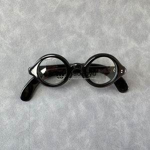 Monture de lunettes en corne de buffle faite à la main, écologique, unisexe, pour les acheteurs soucieux de la mode durable et éthique par Tradebyd - Product Image 1