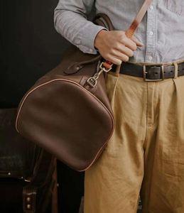 กระเป๋าทรงดัฟเฟิลพับได้สำหรับผู้หญิง, กระเป๋าหนังแท้ขนาด17นิ้วกระเป๋ายิมและกระเป๋าเดินทางสำหรับใช้งานกลางแจ้ง - Product Image 3