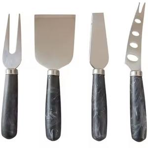 Juego de Cuchillos para Queso de Acero Inoxidable con Diseño Moderno, Plateado, con Rebanador y Esparcidor de Queso, para Restaurante, Hogar y Hotel - Product Image 1