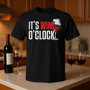 T-shirt promotionnel noir à col rond et manches courtes pour adultes, unisexe, de la marque Its Wine O Clock - Product Image 3