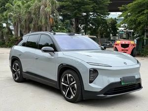 Nuevo SUV Eléctrico de Lujo de Energía Nueva 2024, 100 kWh, 3.9s, Sin Accidentes y Listo para Enviar - Product Image 3