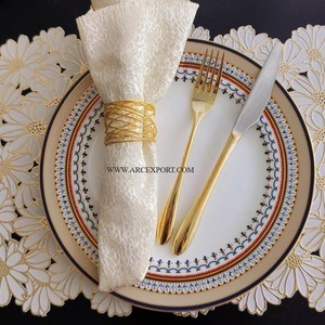 Anneau de serviette décoratif en métal, design ruban, décoration de mariage haut de gamme, salle de banquet, anneau décoratif, prix de gros en provenance d'Inde - Product Image 6