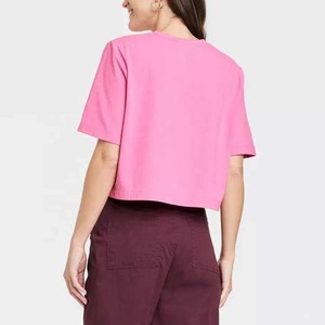 Débardeur décontracté à logo court devant en jersey respirant pour femme - Product Image 6