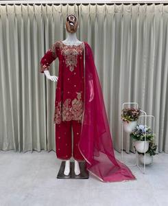 TOP DE DISEÑADOR CON PANTALÓN SECUANCE TRABAJO BORDADO CON DUPATTA - Product Image 4