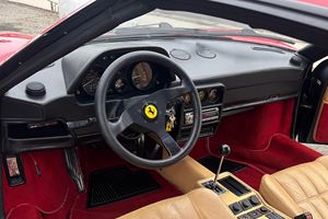 Gran Oferta: Ferrari 328 GTS de 1987 en Excelente Estado, Listo para Enviar - Product Image 2
