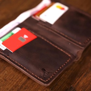 Suministro directo de fábrica Cartera de cuero de estilo de lujo con compartimento para monedas con cremallera y ranuras para tarjetas adicionales disponibles al mejor precio - Product Image 3