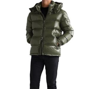 Veste d'hiver pour hommes personnalisée OEM matelassée chaude en duvet rembourré avec col montant et traitement de la capuche enduite - Product Image 2
