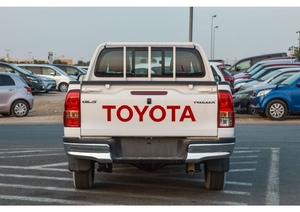 NUOVISSIMO TOYOTA HILUX GLS 2.7L (299 CV) 2025 CON TRASMISSIONE AUTOMATICA - Product Image 5