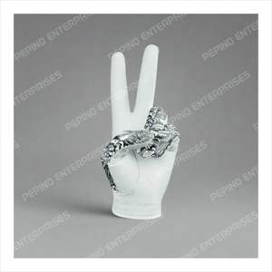 Prix d'usine Gants de golf antidérapants en cuir PU de haute qualité avec design et logo personnalisés OEM - Product Image 5