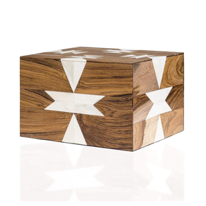 Urna de cremación hecha a mano para cenizas de madera, recuerdo de urna de cremación para humanos al por mayor de Vietnam - Product Image 5