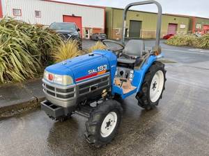 Envío Gratis SIAL TF-193 Tractor Compacto 4WD de 19.2HP, Diésel de 3 Cilindros y 1.1L, Transmisión Shuttle de 6 Velocidades, PTO de 540 RPM, Enganche de 3 Puntos y ROPS Plegable - Product Image 6