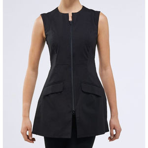 Tunique de travail pour femmes, personnalisable, avec fermeture éclair intégrale, pour salon de manucure et spa, uniforme de beauté avec logo personnalisé, en polyester, de qualité supérieure - Product Image 1