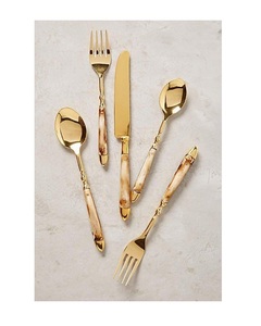 Juego de Cubiertos de Metal Chapado en Oro de 5 Piezas, Diseño de Última Generación del Fabricante, Juego de Cubiertos de Metal Hechos a Mano, Exportador - Product Image 1