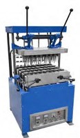 Machine à cônes à glace sur pied en acier inoxydable à pointe plate, facile à utiliser, multi-tension, pour farine et matières premières, garantie 1 an