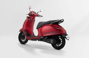Venta de vehículos automotores, scooters eléctricos Chetak, motocicletas en venta y listas para exportar - Product Image 4