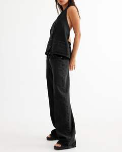 Conjunto de pantalones cortos de mujer, pantalones cortos de mezclilla elásticos sin mangas de verano, traje de mezclilla informal de 2 piezas para mujer a la venta a bajo precio - Product Image 2