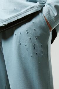 กางเกงจ็อกเกอร์ผู้ชาย ODM แบบยั่งยืน ระบายอากาศได้ดี ทรงเรียบง่าย ตะเข็บซ้อน สไตล์อเมริกันเรโทร ผ้าฝ้ายอุตสาหกรรม ลุคดิสเทรส สำหรับฤดูหนาว - Product Image 2