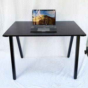 HBPL001 Escritorio para Computadora de Madera de Caucho de 100x60cm con Sistema PLY y Patas de Ensamblaje - Product Image 3