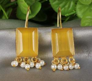 Joyería para Fiesta de Boda, Aretes Colgantes Chapados en Oro de 18K, Ojo de Gato Amarillo con Pequeñas Cuentas de Perlas - Product Image 4