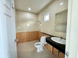 อาคาร3ชั้นสำหรับขายในอำเภอเมืองไทยสำหรับใช้ในสำนักงานหรือคลังสินค้า - Product Image 4