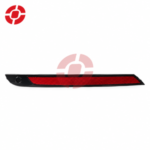 Plaque réflectrice de pare-chocs arrière droit 31656587 32337875 pour <span class=keywords><strong>Volvo</strong></span> S60 <span class=keywords><strong>V60</strong></span> <span class=keywords><strong>V60</strong></span> Cross Country Pièces de carrosserie automobile - Product Image 3