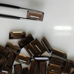 Cuarzo Ahumado Natural de 12x6 mm, Corte Baguette Escalonado, Piedra Preciosa Suelta de la Mejor Calidad para la Fabricación de Joyas - Product Image 2