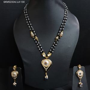 <b>Black</b> Beaded Kundan Pendant Necklace Set with <b>Earrings</b> Elegant Traditional Jewelry <b>for</b> <b>Women</b> Party Wedding and Ethnic Wear - Product Image 2
