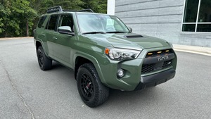 Toyota 4Runner 2021, SUV automatique, conduite à gauche, sièges en cuir, pneus R20, caméra de recul 360°, disponible à la vente - Product Image 2