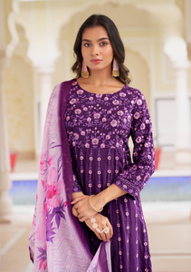 Dernière crêpe naturelle pure brodée lourde avec des vêtements indiens et pakistanais intérieurs en coton mal - Product Image 2