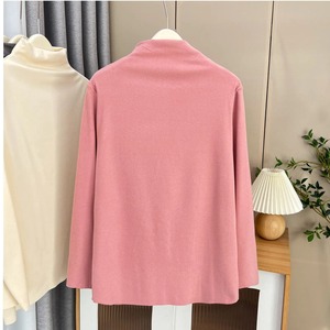 เสื้อสตรีสีพื้นขนาดพลัสไซส์ผ้ากำมะหยี่ให้ความอบอุ่นเสื้อยืดลำลองสำหรับฤดูใบไม้ร่วงและฤดูหนาว100กก. - Product Image 3