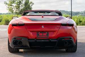 Roma Spider 2024, Motor V8 Twin-Turbo de 612 hp, Frenos de Cerámica de Carbono - Product Image 4