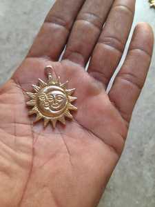 Dijes de Latón con Forma de Sol Hechos a Medida, Adecuados para Artistas de Micromacramé y Diseñadores de Joyería, Aptos para Reventa - Product Image 5