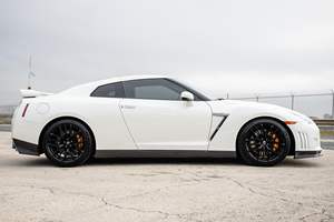 NISSAN GT-R PREMIUM 2010 D'OCCASION (LHD/RHD) - Product Image 4