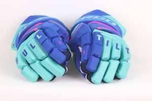 Gants de hockey sur glace OEM de haute qualité, protection sportive durable avec logo et couleur personnalisés - Product Image 2