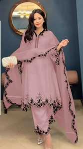 Costume exclusif Salwar Kameez de travail à séchage rapide avec broderie lourde coupe ajustée robe de soirée indienne pakistanaise élégante - Product Image 2