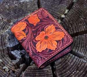 Porte-cartes en cuir véritable sculpté à la main avec des motifs floraux, portefeuilles personnalisés de style western, porte-cartes de visite personnalisés, cadeaux pour lui - Product Image 1