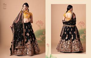 Elegante tela Chinon Lehenga Choli para fiesta con Zari hecho a mano y detalles de lentejuelas disponible al mejor precio - Product Image 3