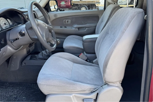 Asequible para Conducir |   CONDUCCIÓN IZQUIERDA |   Volante a la derecha |   TOYOTA TACOMA SR5 XTRACABBSS TRD V6 4X4 5-SPEEDDSS 2001 - Product Image 5