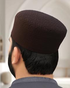 Topi de prière islamique à porter au quotidien pour hommes fabriqué avec des coutures fines et un matériau respirant pour un port prolongé - Product Image 4
