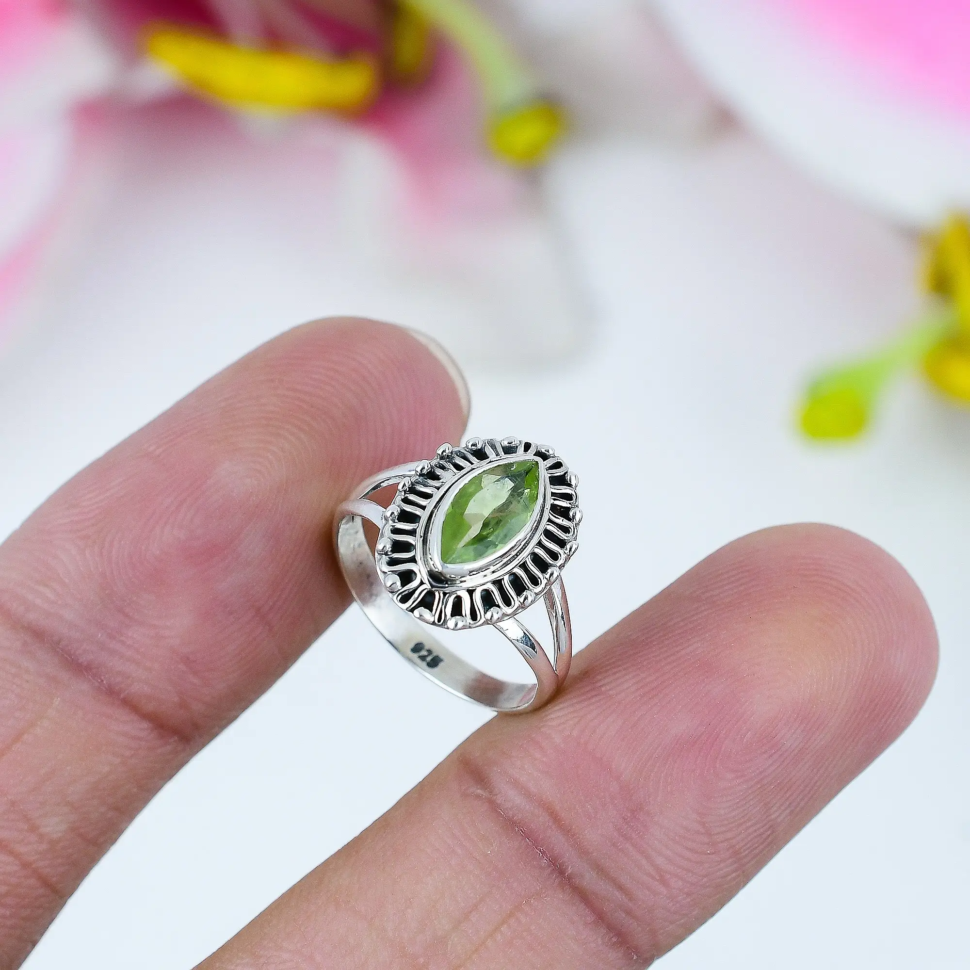 Mới Đến Tự Nhiên Peridot Đá Quý Thiết Kế Đồ Trang Sức Mỹ 925 Sterling Bạc Cổ Điển Unisex Thời Trang Có Thể Điều Chỉnh Solitaire Nhẫn