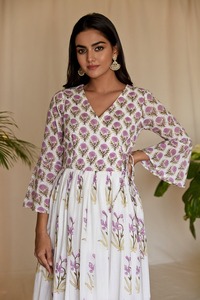 Lilas Blockprint Angrakha Suit Indian Fashion Styling Kurti et pantalon de haute qualité du fabricant indien - Product Image 3